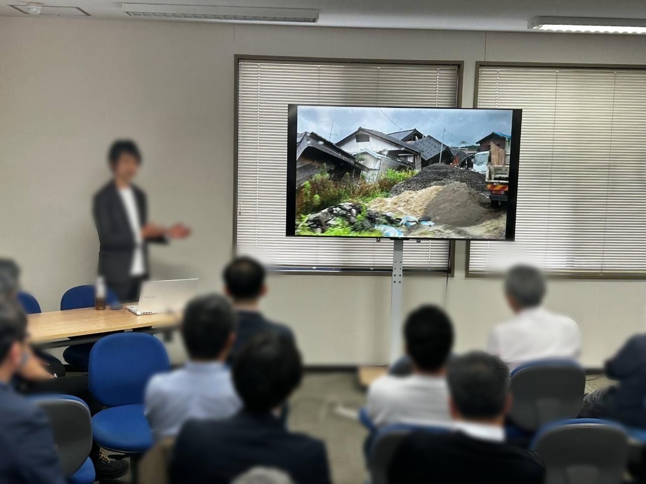 断熱会議の勉強会の様子
